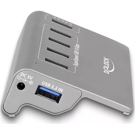 Delock USB 10 Gbps Hub 4 A-típusú USB porttal + 1 gyorstöltő porttal beleértve a tápellátást