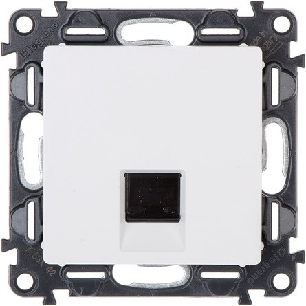 Legrand Valena Life RJ45 CAT6 UTP Female csatlakozó aljzat fehér