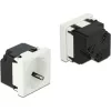 Delock 45 x 45 mm méretű, 45  elrendezésű Easy 45 földelt hálózati csatlakozóaljzat
