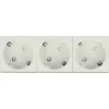Delock 45 x 45 mm méretű, 3 modulos 45  elrendezésű Easy 45 földelt hálózati csatlakozóaljzat