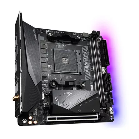 Gigabyte B550I AORUS PRO AX desktop alaplap Mini-ITX
