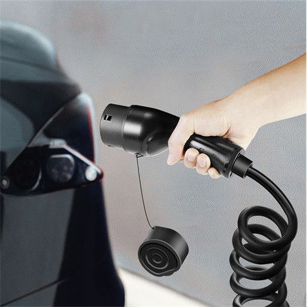 Logilink EV töltőkábel, Type 2, 3 fázis, spirál, 32 A, 22 kW, táskával, 5 m