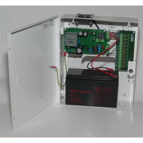   Makrai kapcsoló üzemű CCTV kamera tápegység, szünetmentes üzemmód, 10A, 10 kimenet, akkumulátorhely (12V/7Ah)