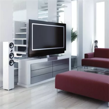 EMOS P54212 2m 900J SCHUKO 4 csatlakozós túlfeszültség védett elosztó