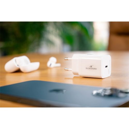 Bluestork Hálózati töltő - PW-20-C (USB-C, 20W, fehér)