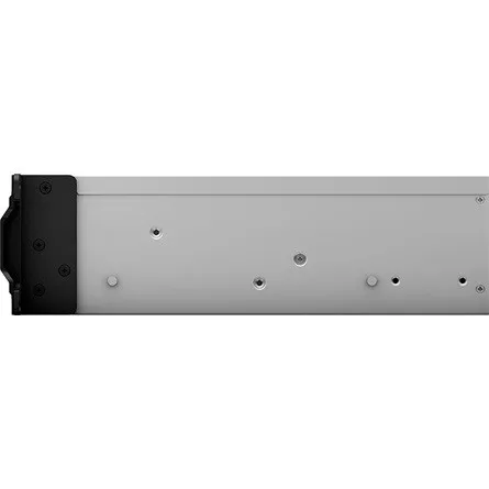 Synology RS1221+ NAS