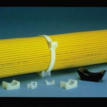 Panduit TM3 fali rögzítő kábelkötegelőhöz (100/cs)