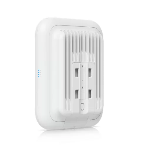 Ubiquiti U7-Outdoor All-weather WiFi 7 AP with 4 spatial streams, an integrated directional super antenna, and versatile mounting options
