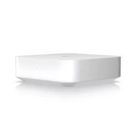   UBIQUITI Gateway Lite; Up to 10x routing performance increase over USG; Managed with a CloudKey, Official UniFi Hosting, or UniFi Network Server; (1) GbE WAN port; (1) GbE LAN port; Compact fo...