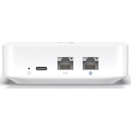 Ubiquiti UX-EU UniFi Cloud Gateway and WiFi 6 access point that runs UniFi Network. Powers an entire network or simply meshes as an access point Built-in WiFi6 (2x2 MIMO), 140 m² (1,500 ft²) s...