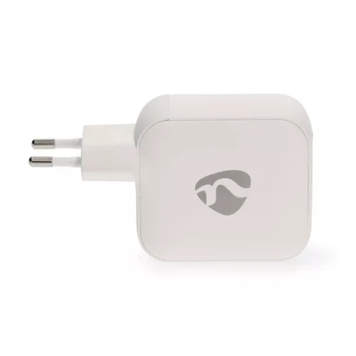 Nedis WGCHA100WWT töltő 100 W, GaN, PD3.0, QC 2,5 / 3,0 / 5,0 A, Kimenetek száma: 3, USB-A / 2x USB-C, fehér